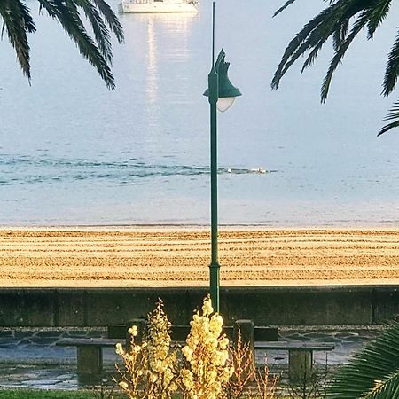 Precioso Atico Frente A La Playa De Santa Cristina Apartman A Coruña Kültér fotó