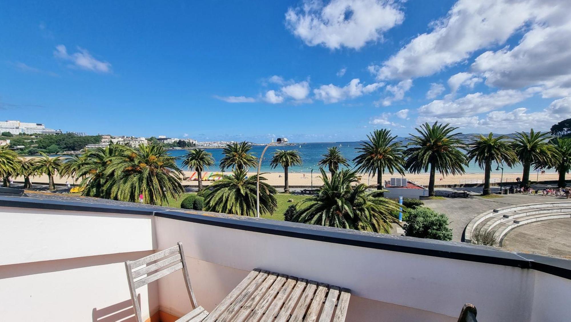 Precioso Atico Frente A La Playa De Santa Cristina Apartman A Coruña Kültér fotó
